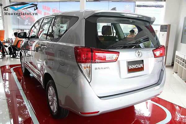 Toyota-Innova-2-0E-2017-2018-MT-so-san-4-muaxegiatot-vn