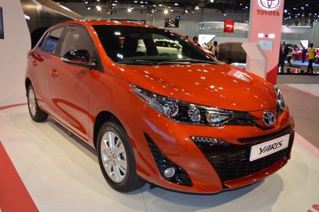 giá xe toyota yaris 2018