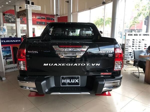 duoi-xe-xe-toyota-hilux-2018-2019-so-tu-dong-2-cau-muaxegiatot-vn