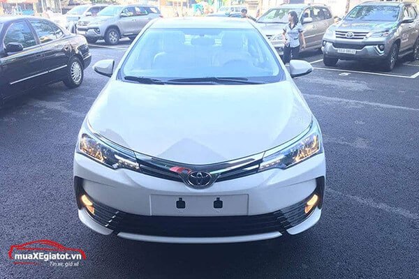 toyota_altis_1_8_g_cvt_2018_mau_trang_muaxegiatot_vn_dau_xe