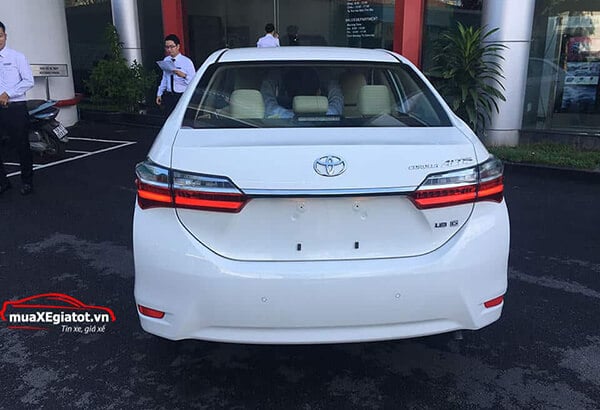 toyota_altis_1_8_g_cvt_2018_mau_trang_muaxegiatot_vn_duoixe