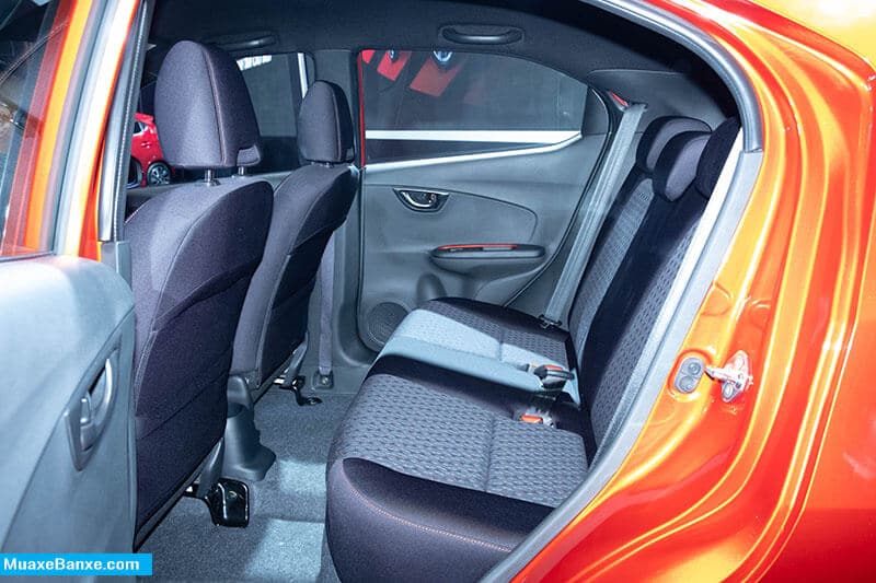 hang-ghe-sau-xe-honda-brio-rs-2-mau-2020-muaxegiare-vn