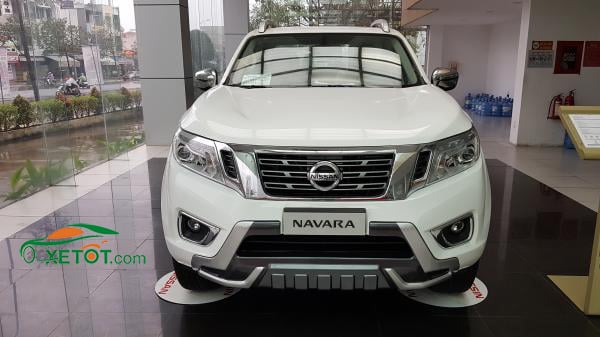 dau-xe-nissan-Navara-VL-A-IVI-2021-muaxegiare-com