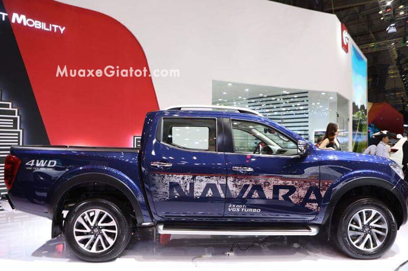 than-xe-ban-tai-nissan-navara-2025-muaxegiare-com