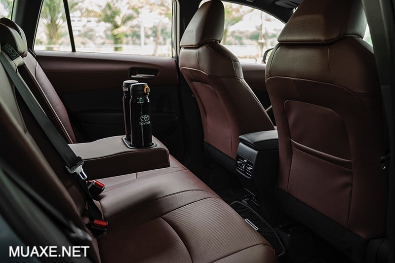 Hang-ghe-thu-2-co-cua-gio-Toyota-Corolla-Cross-2020-2021-1-8V-Muaxe-net-2