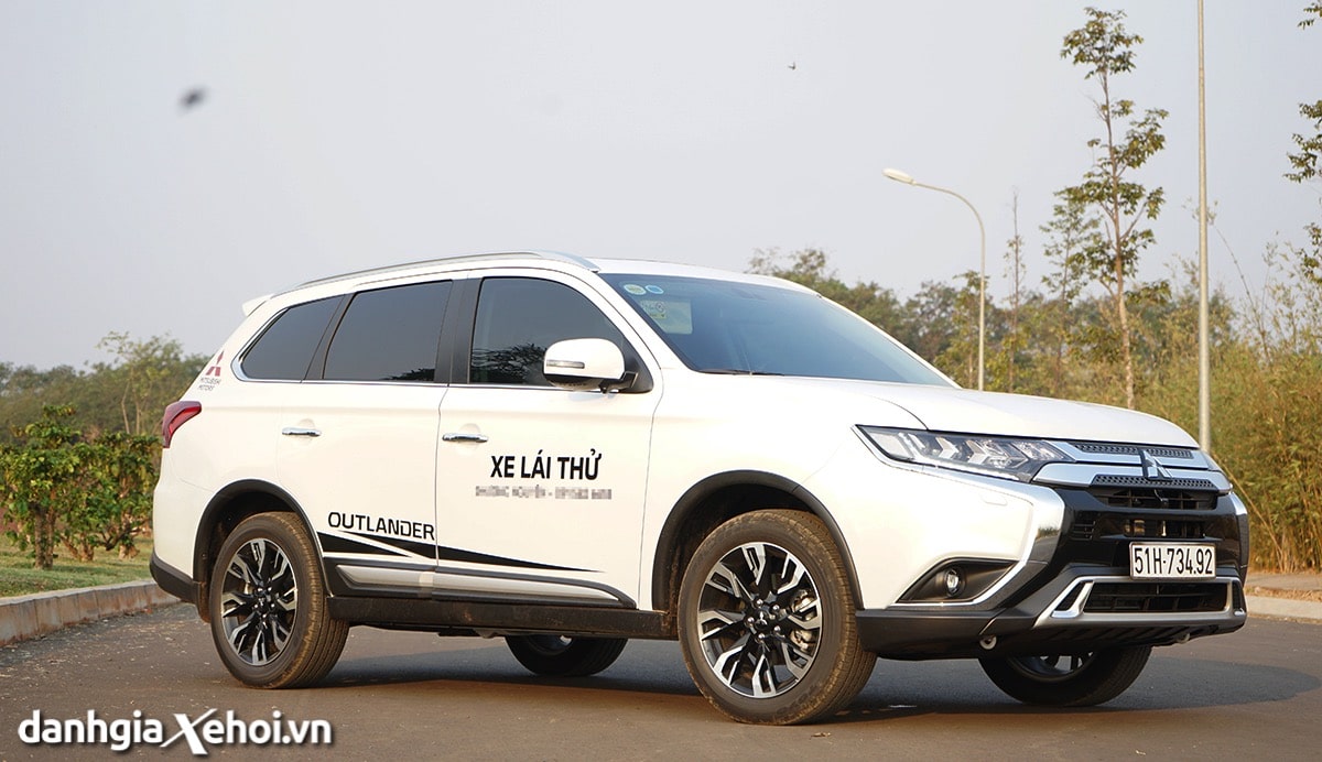 kich-thuoc-xe-mitsubishi-outlander-2021-danhgiaxehoi-vn