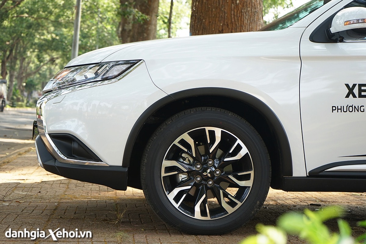 lazang-18inch-xe-mitsubishi-outlander-2021-danhgiaxehoi-vn
