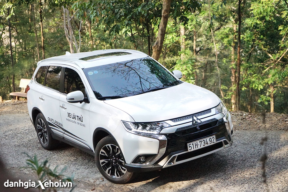 van-hanh-xe-mitsubishi-outlander-2021-danhgiaxehoi-vn