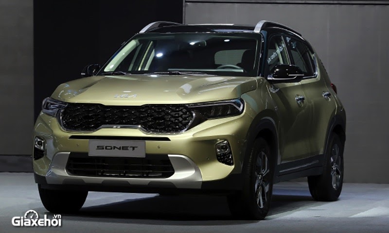 Đầu xe: Bộ lưới tản nhiệt mũi hổ đầy ấn tượng