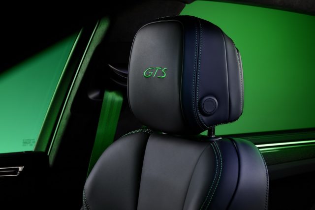 Đánh giá chi tiết xe Porsche Macan 2025: SUV thể thao “độc nhất vô nhị”