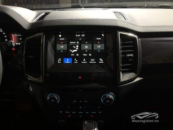Ford Everest Titanium 2.0L AT 4×2 2025 giá lăn bánh, thông số, trả góp