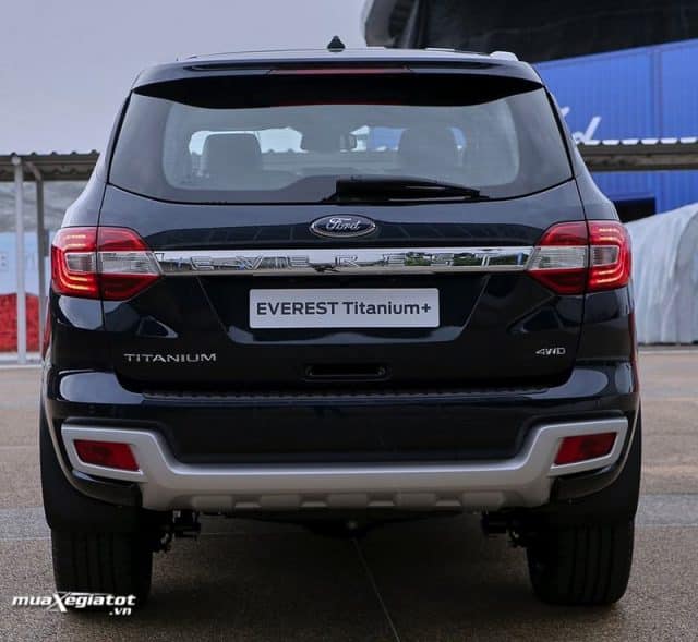 Ford Everest Titanium 2025 2.0L AT 4WD giá lăn bánh, thông số, trả góp